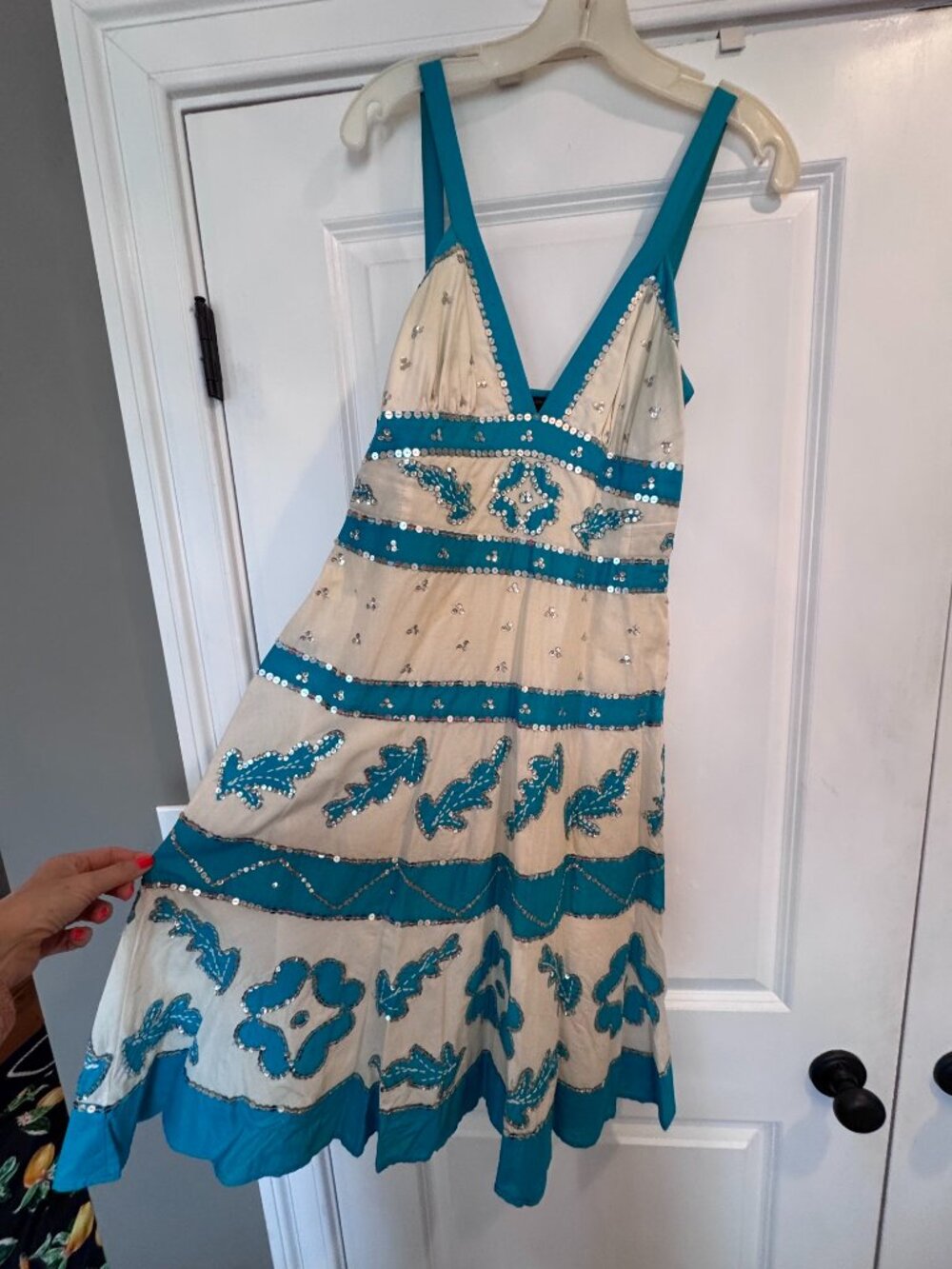 BCBGMaxAzria Dress Cream/Turquoise with Silver Sequin Size 6